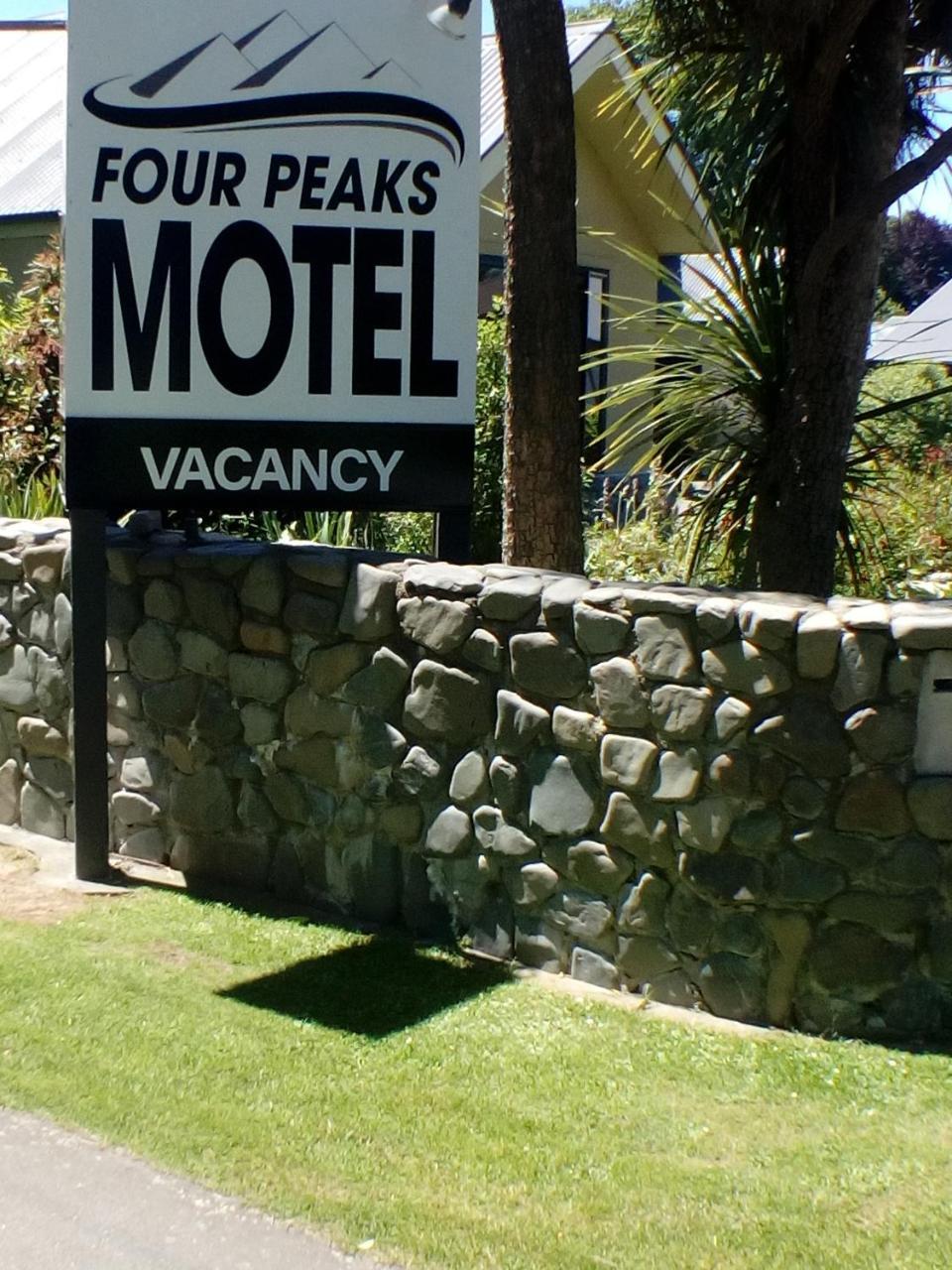 Four Peaks Motel Geraldine Dış mekan fotoğraf